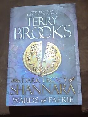 Terry Brooks - Wards of Faerie (Purple & Gold Cover)